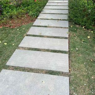 淮南 芝麻黑小区踏步、汀步石铺装效果