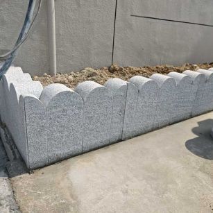 淮南 芝麻白花岗岩花边石铺装效果图