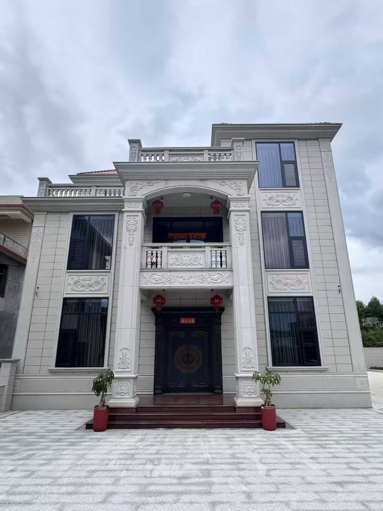 淮南 芝麻白石材别墅干挂案例展示