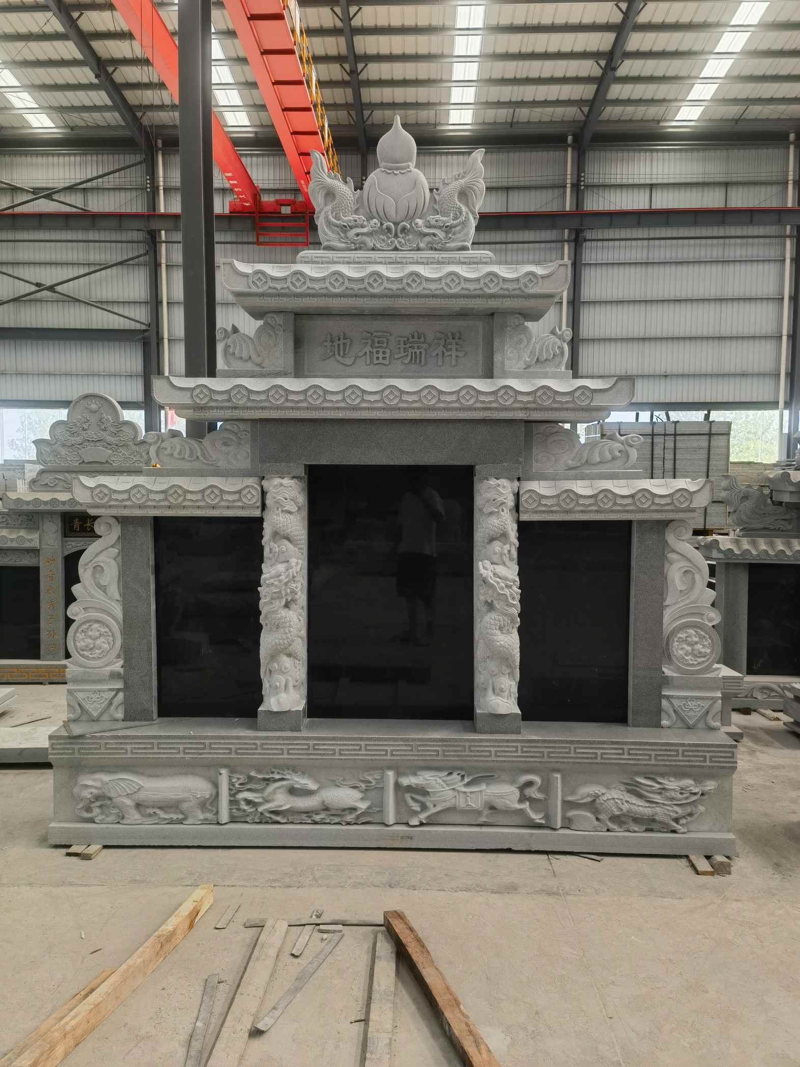 淮南 芝麻灰高档墓碑、土墓，一套也支持定做