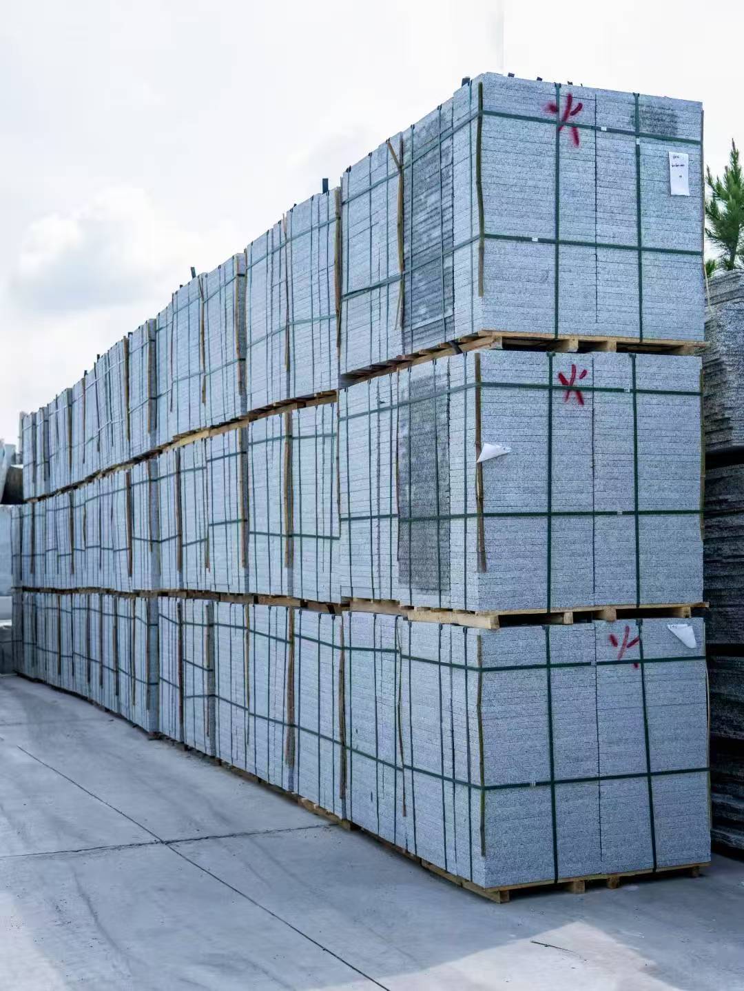 淮南 芙蓉白3公分火烧地铺成品300*600